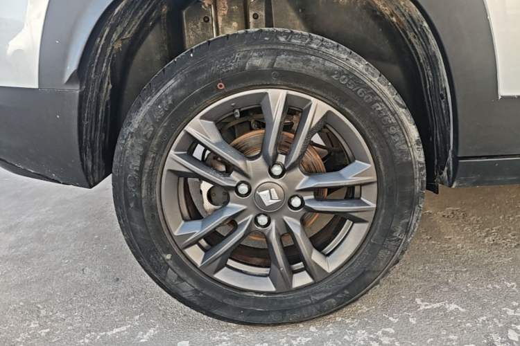 Used Baojun RS-3 2020 1.5L Manual Smart Elite Edition Right Rear Wheel Hub