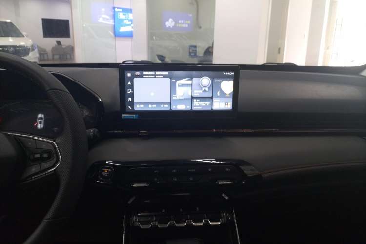 Used Baojun RS-3 2020 1.5L CVT 24-Hour Online Luxury Edition Audio And AC Panel