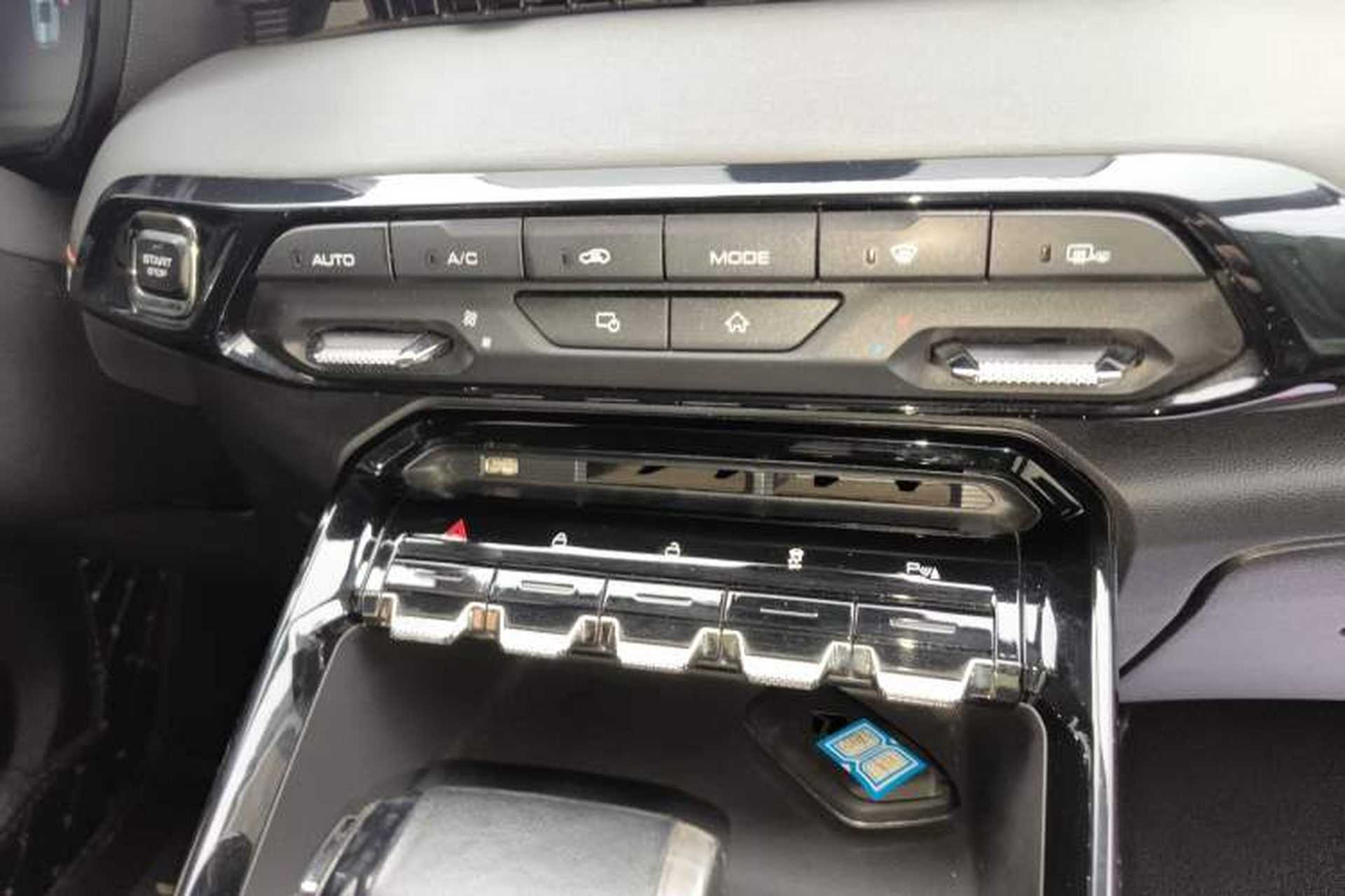 Used Baojun RS-3 2020 1.5T CVT Smart Luxury Edition Audio And AC Panel