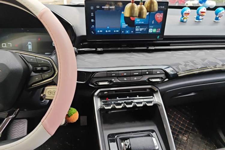 Used Baojun RS-3 2020 1.5L CVT Smart Elite Edition Audio And AC Panel