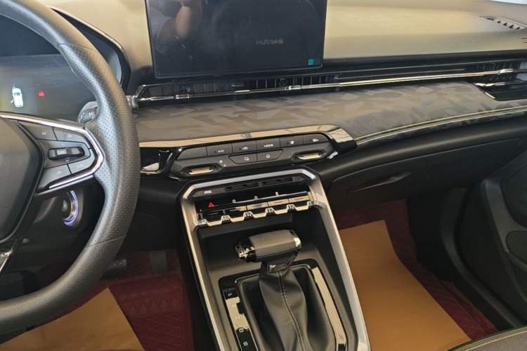 Used Baojun RS-3 2020 1.5L CVT Smart Elite Edition Audio And AC Panel