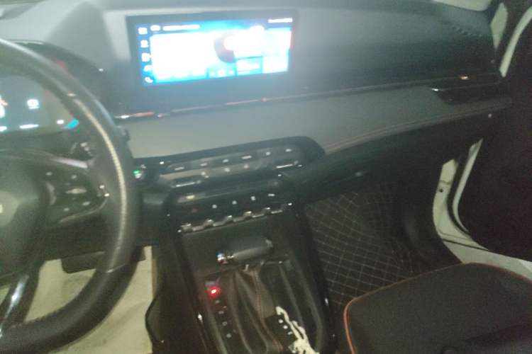 Used Baojun RS-3 2020 1.5T CVT Smart Luxury Edition Audio And AC Panel