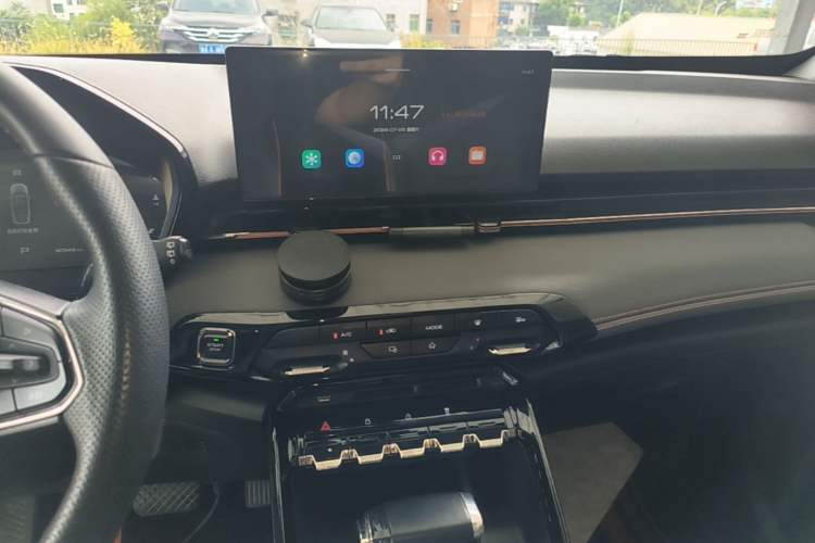 Used Baojun RS-3 2020 1.5L CVT 24-Hour Online Luxury Edition Audio And AC Panel