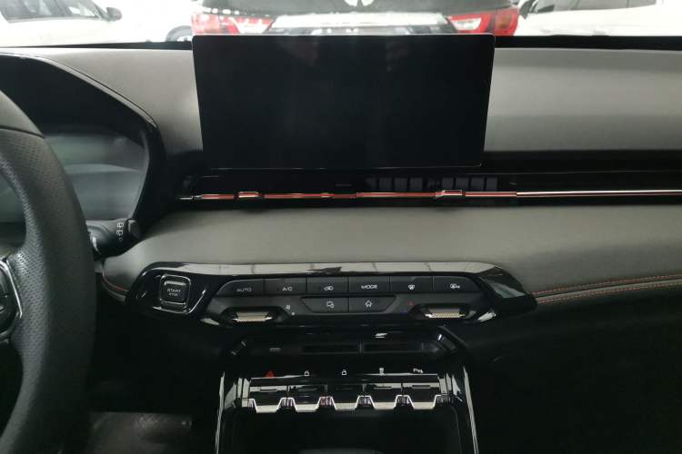 Used Baojun RS-3 2020 1.5T CVT Smart Luxury Edition Audio And AC Panel