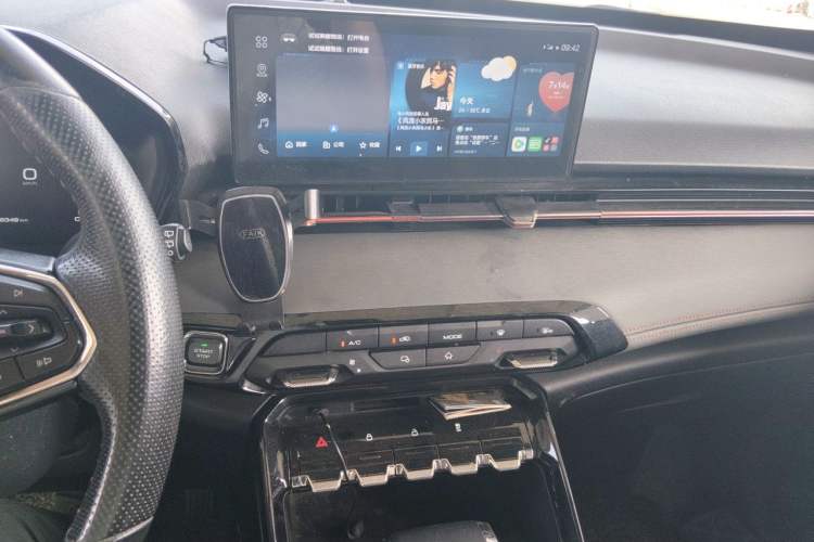 Used Baojun RS-3 2020 1.5L CVT Smart Luxury Edition Audio And AC Panel