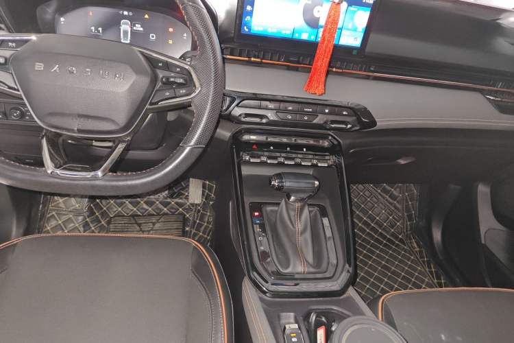 Used Baojun RS-3 2020 1.5L CVT 24-Hour Online Luxury Edition Audio And AC Panel