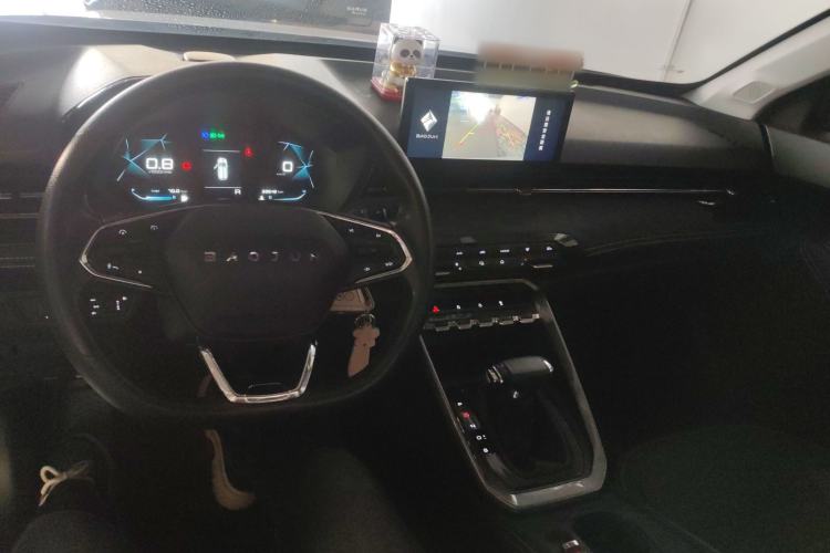Used Baojun RS-3 2020 1.5L CVT Elite Version with 24-Hour Online Service Center Console