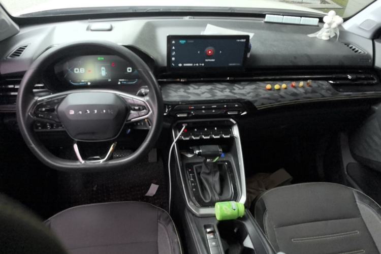 Used Baojun RS-3 2020 1.5T CVT Smart Elite Edition Center Console