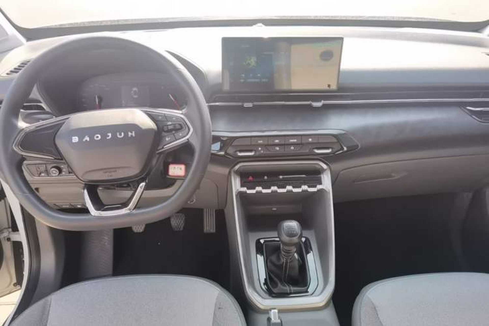 Used Baojun RS-3 2020 1.5L Manual Smart Comfort Edition Center Console