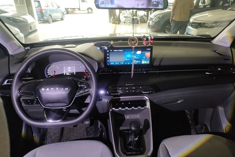 Used Baojun RS-3 2020 1.5L Manual Smart Comfort Edition Center Console