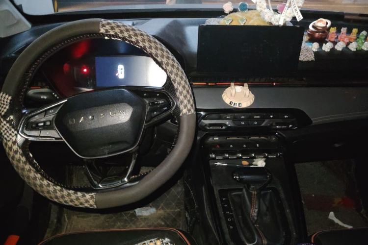 Used Baojun RS-3 2020 1.5L CVT 24-Hour Online Luxury Edition Center Console
