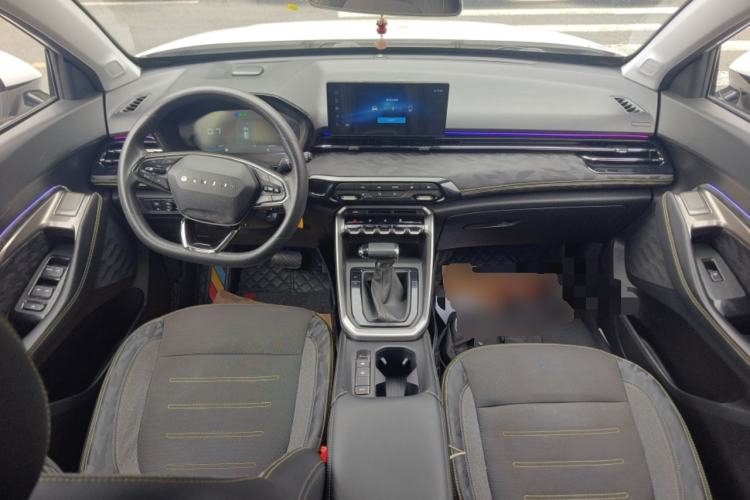 Used Baojun RS-3 2020 1.5L CVT Smart Elite Edition Center Console