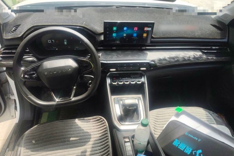 Used Baojun RS-3 2020 1.5L CVT Smart Elite Edition Center Console