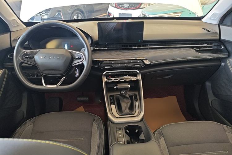 Used Baojun RS-3 2020 1.5L CVT Smart Elite Edition Center Console