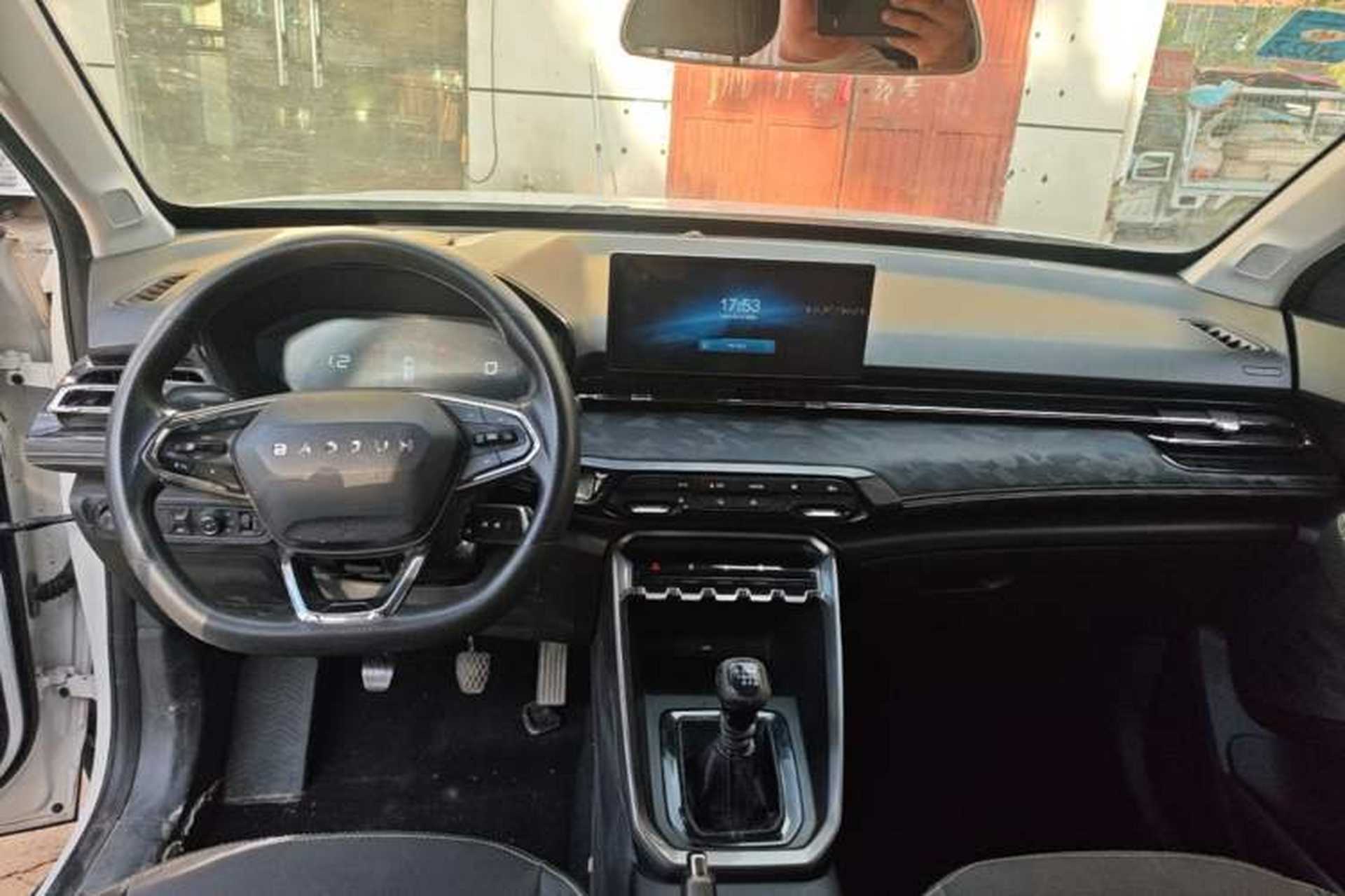 Used Baojun RS-3 2020 1.5L Manual Elite Version with 24-Hour Online Service Center Console