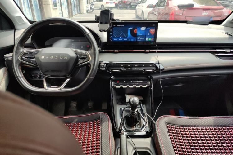 Used Baojun RS-3 2020 1.5L Manual 24-Hour Online Luxury Version Center Console