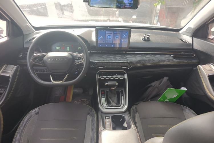 Used Baojun RS-3 2020 1.5L CVT Smart Elite Edition Center Console
