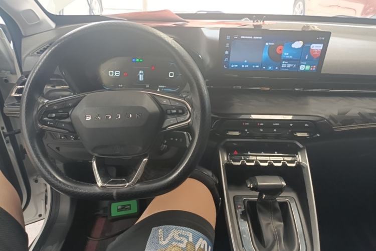 Used Baojun RS-3 2020 1.5L CVT Smart Elite Edition Center Console