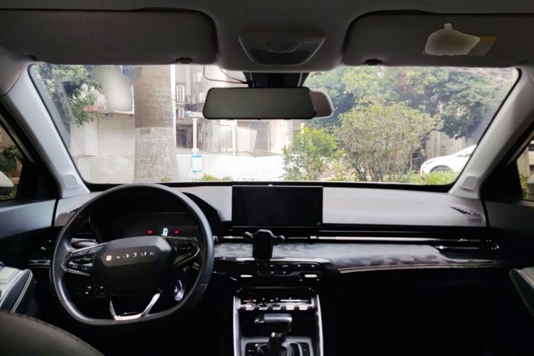 Used Baojun RS-3 2020 1.5L CVT Elite Version with 24-Hour Online Service Center Console