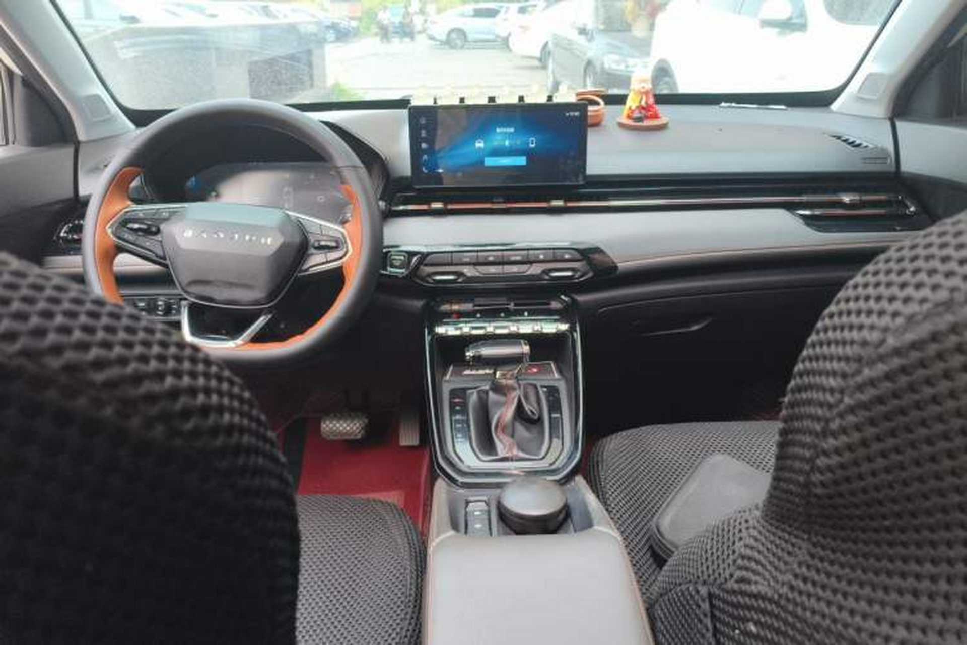 Used Baojun RS-3 2020 1.5L CVT 24-Hour Online Luxury Edition Center Console