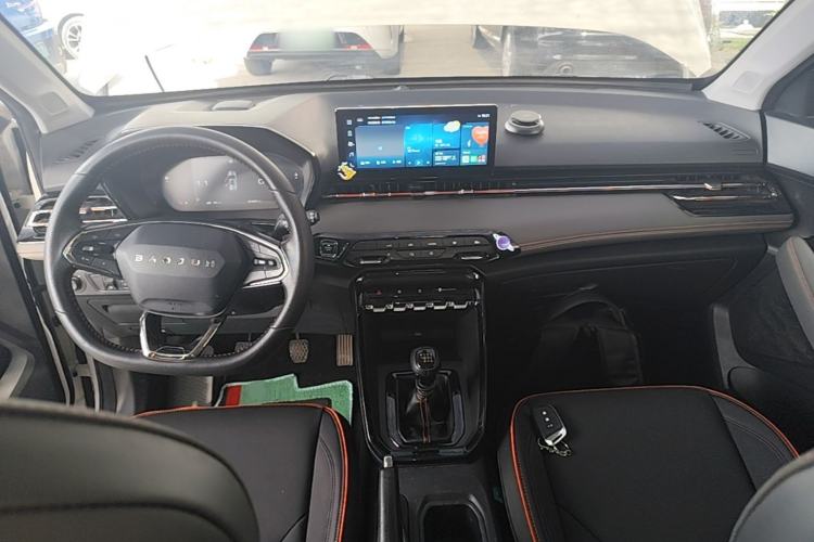 Used Baojun RS-3 2020 1.5L Manual 24-Hour Online Luxury Version Center Console