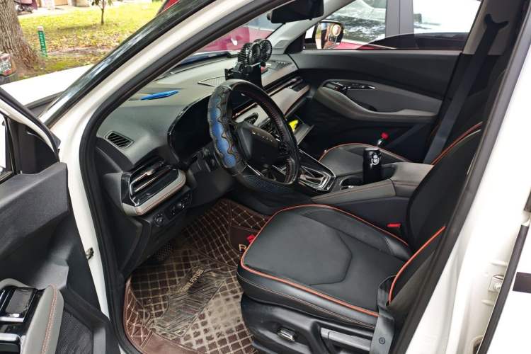 Used Baojun RS-3 2020 1.5L CVT 24-Hour Online Luxury Edition Driver Seat
