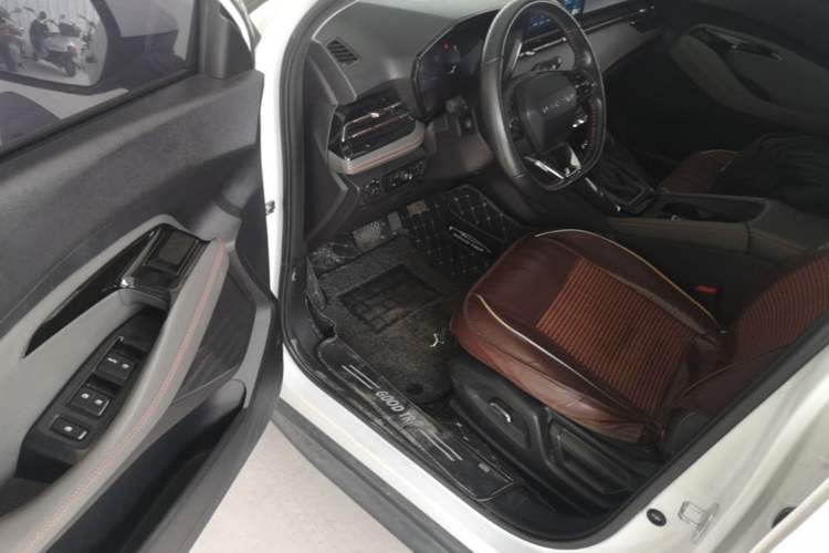 Used Baojun RS-3 2020 1.5L CVT 24-Hour Online Luxury Edition Driver Seat