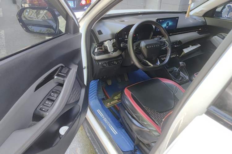 Used Baojun RS-3 2020 1.5L Manual 24-Hour Online Luxury Version Driver Seat