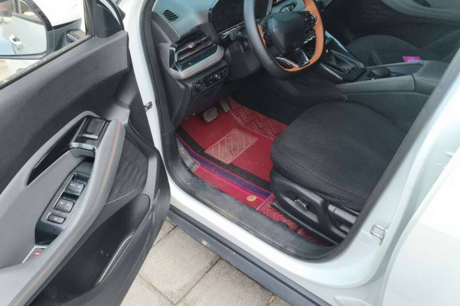 Used Baojun RS-3 2020 1.5L CVT 24-Hour Online Luxury Edition Driver Seat