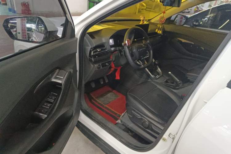 Used Baojun RS-3 2020 1.5L Manual Smart Comfort Edition Driver Seat