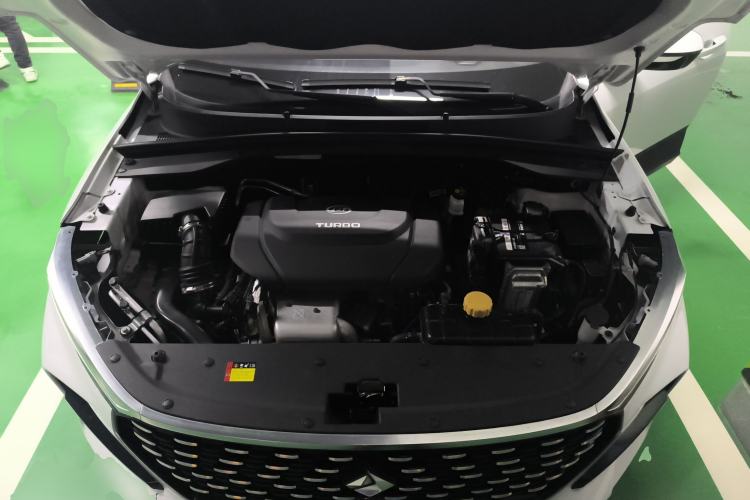 Used Baojun RS-3 2020 1.5T CVT Smart Elite Edition Engine Bay
