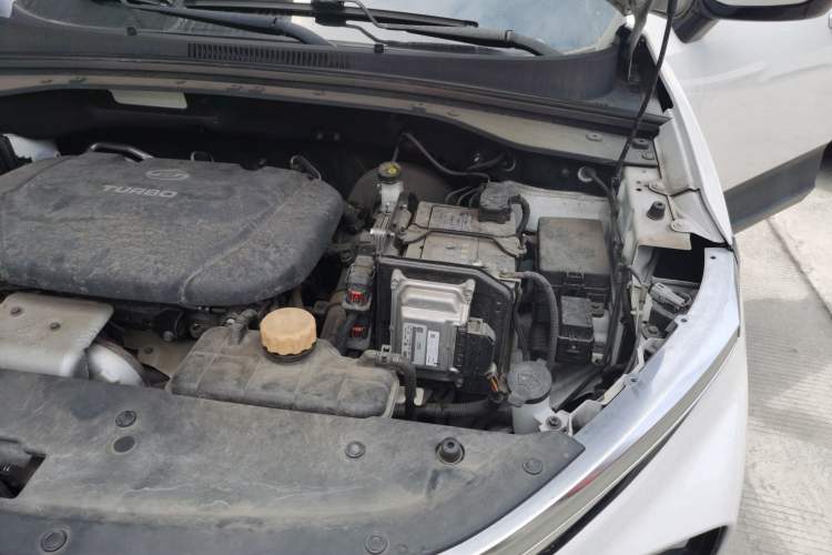 Used Baojun RS-3 2020 1.5T CVT Smart Elite Edition Engine Bay Left