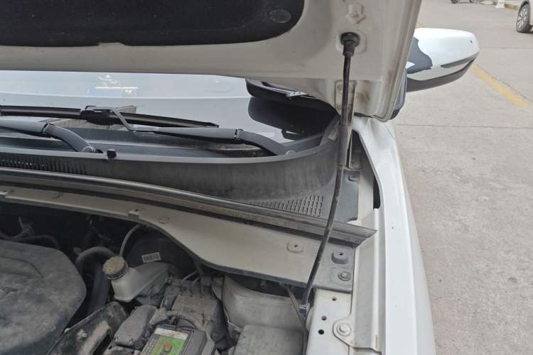 Used Baojun RS-3 2020 1.5L Manual Smart Elite Edition Engine Bay Left