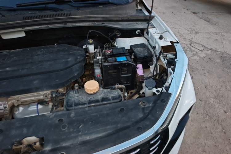 Used Baojun RS-3 2020 1.5L Manual Smart Elite Edition Engine Bay Left