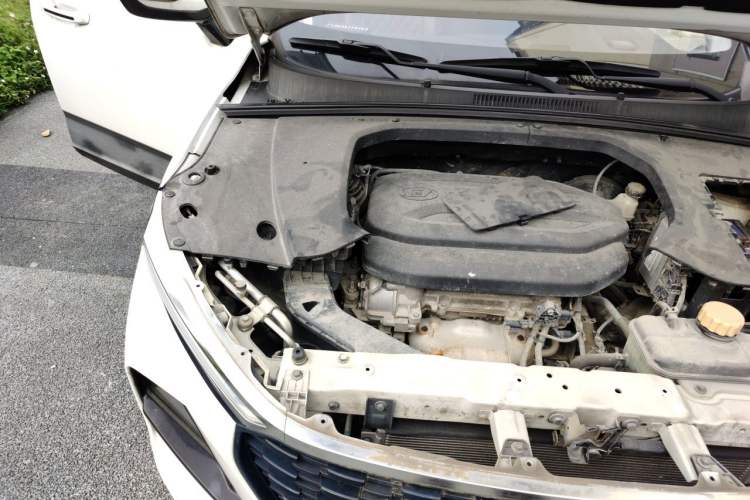 Used Baojun RS-3 2020 1.5L Manual 24-Hour Online Luxury Version Engine Bay Right