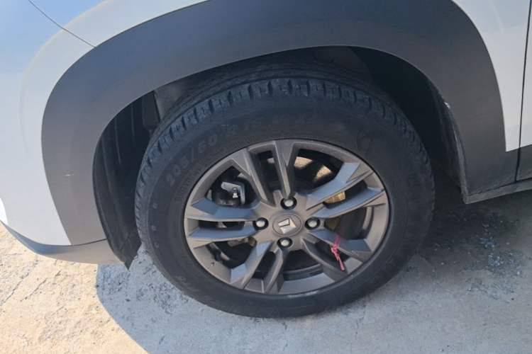 Used Baojun RS-3 2020 1.5L Manual Smart Comfort Edition Exterior 4