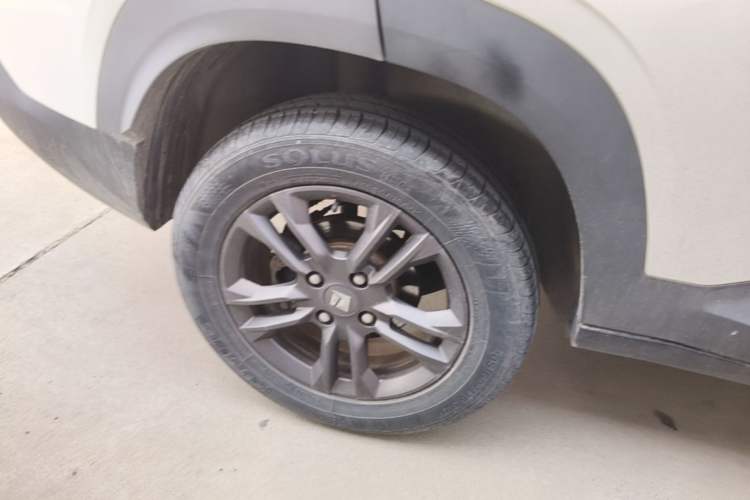 Used Baojun RS-3 2020 1.5L Manual Smart Elite Edition Exterior 5