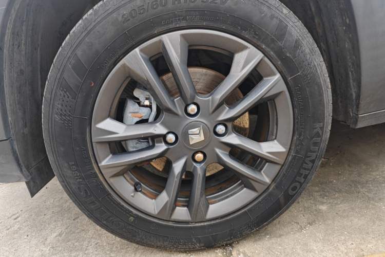 Used Baojun RS-3 2020 1.5L Manual Elite Version with 24-Hour Online Service Exterior 7