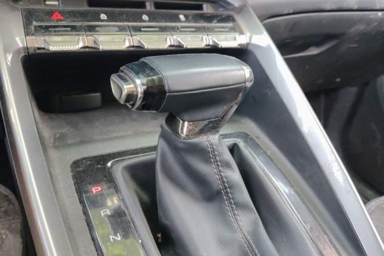 Used Baojun RS-3 2020 1.5L CVT Smart Elite Edition Gear Lever