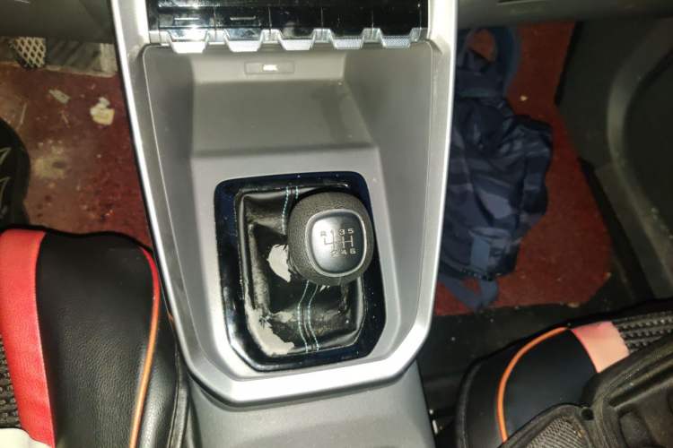 Used Baojun RS-3 2020 1.5L Manual Smart Comfort Edition Gear Lever