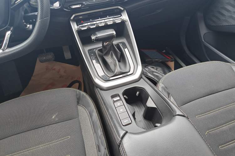 Used Baojun RS-3 2020 1.5L CVT Smart Elite Edition Gear Lever