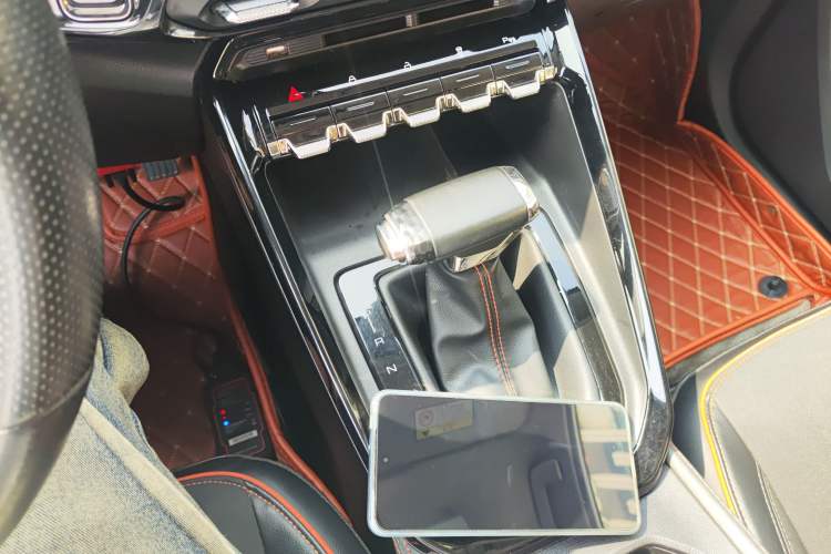Used Baojun RS-3 2020 1.5T CVT Smart Luxury Edition Gear Lever