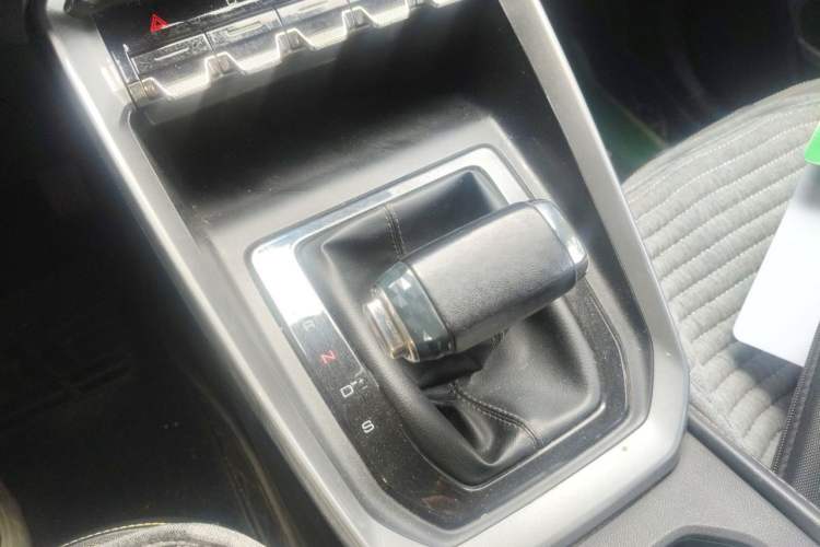 Used Baojun RS-3 2020 1.5L CVT Smart Elite Edition Gear Lever