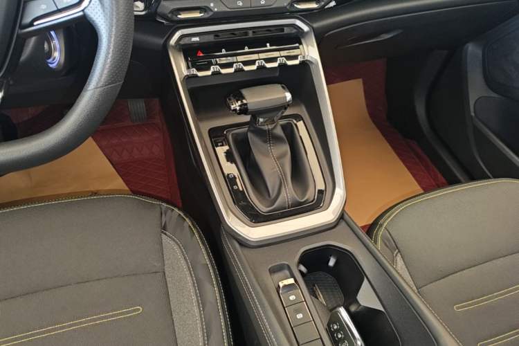 Used Baojun RS-3 2020 1.5L CVT Smart Elite Edition Gear Lever