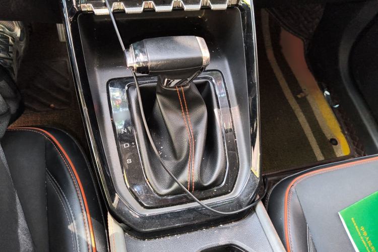Used Baojun RS-3 2020 1.5L CVT 24-Hour Online Luxury Edition Gear Lever