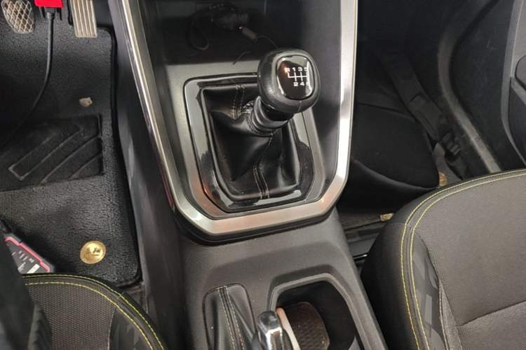Used Baojun RS-3 2020 1.5L Manual Smart Elite Edition Gear Lever