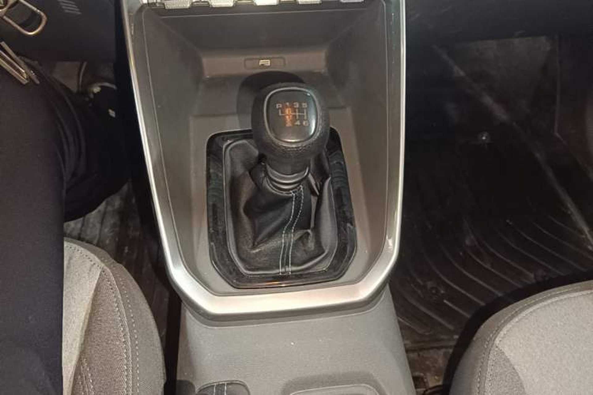 Used Baojun RS-3 2020 1.5L Manual Smart Comfort Edition Gear Lever