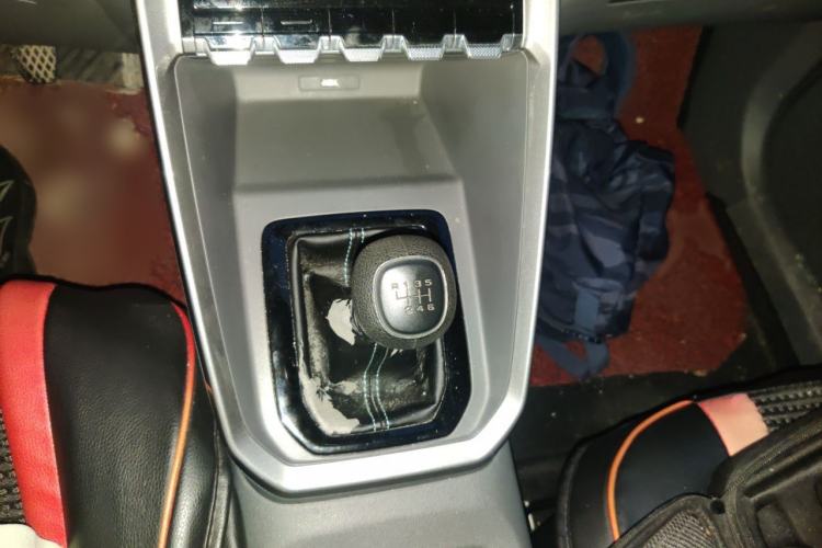 Used Baojun RS-3 2020 1.5L Manual Smart Comfort Edition Gear Lever