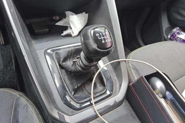 Used Baojun RS-3 2020 1.5L Manual Smart Elite Edition Gear Lever