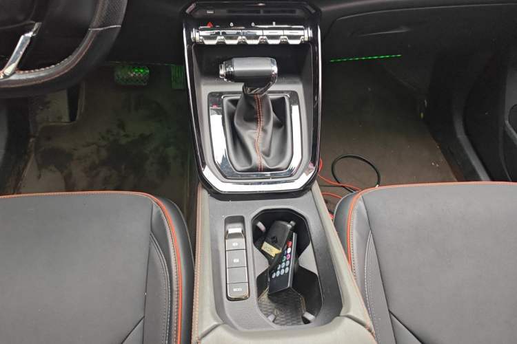 Used Baojun RS-3 2020 1.5L CVT 24-Hour Online Luxury Edition Gear Lever